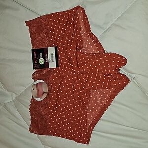 NO BOUNDARIES Womens NWTS sz small Boyshort underwear. Rust Polkadot!!